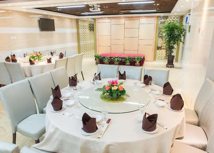 Fu Hua Hotel 3*