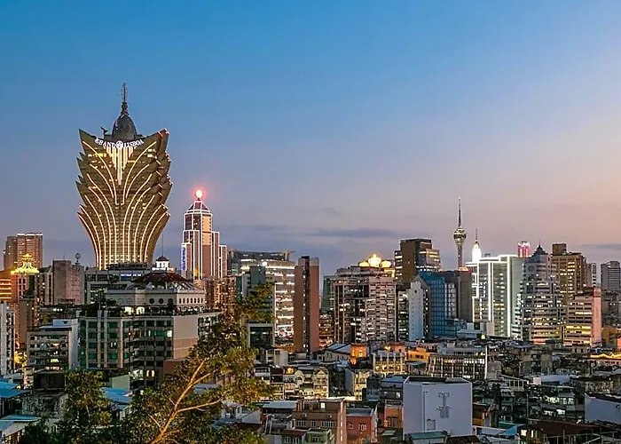 Fu Hua Hotel 3*