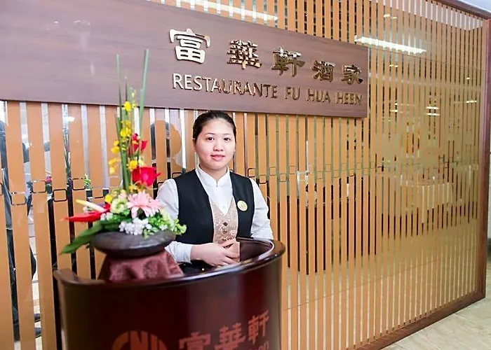 Hotel Fu Hua 3*